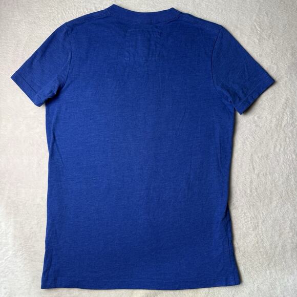 A&F Abercrombie & Fitch Men's Muscle Fit Y2K V-neck T-shirt Slim Fit Logo Tee - Picture 4 of 4